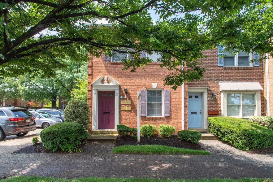 5235 Wilson Blvd, Arlington, VA à vendre - Photo du bâtiment - Image 1 de 1