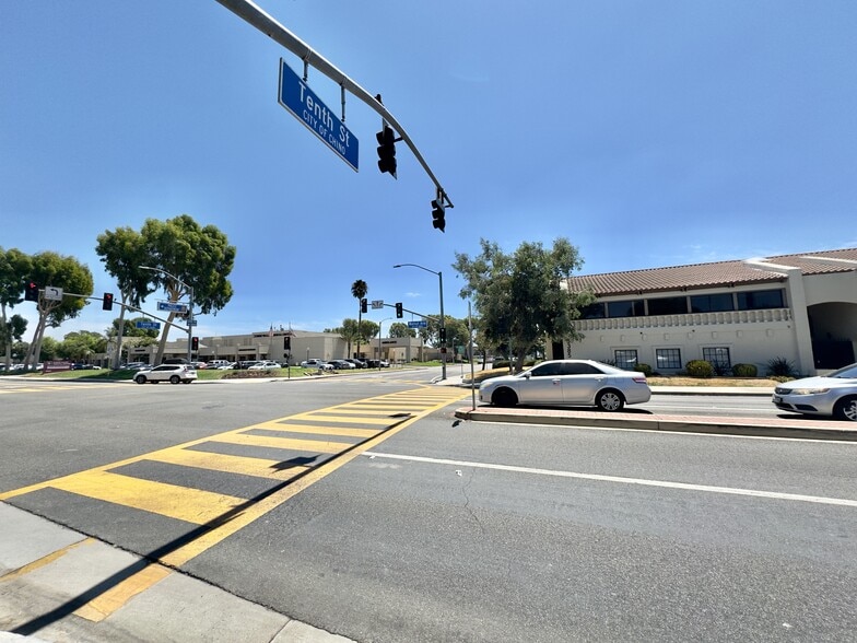 5385 Walnut Ave, Chino, CA for lease - Building Photo - Image 2 of 33