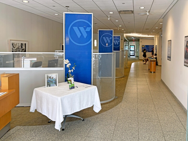 27 Waltham St, Lexington, MA for lease - Building Photo - Image 2 of 3