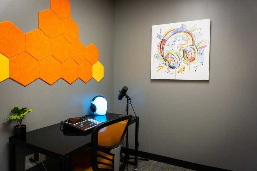 1209 S Saint Marys St, San Antonio, TX for lease - Building Photo - Image 3 of 9