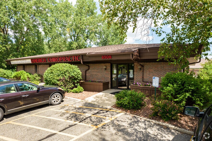6506 Normandy Ln, Madison, WI à louer - Photo du bâtiment - Image 1 de 4