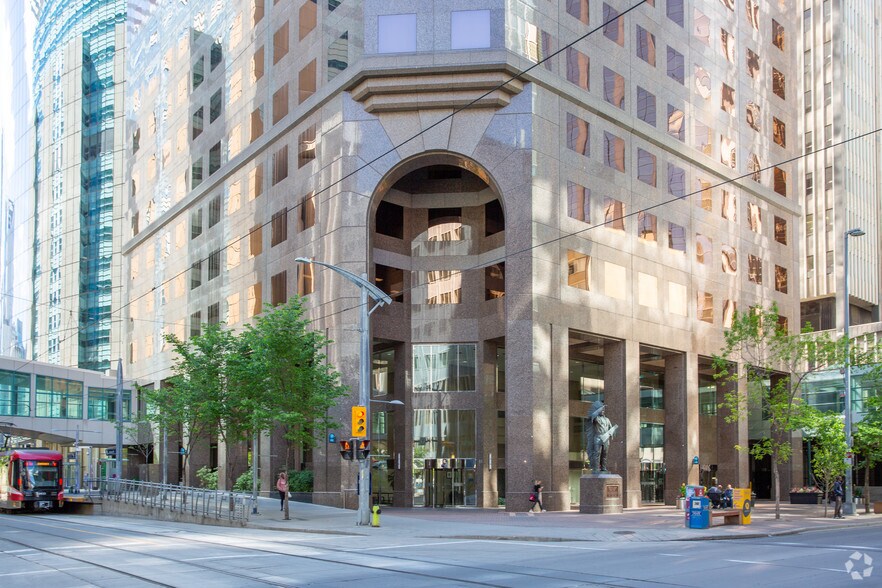 645 7th Ave SW, Calgary, AB for sale - Building Photo - Image 1 of 1