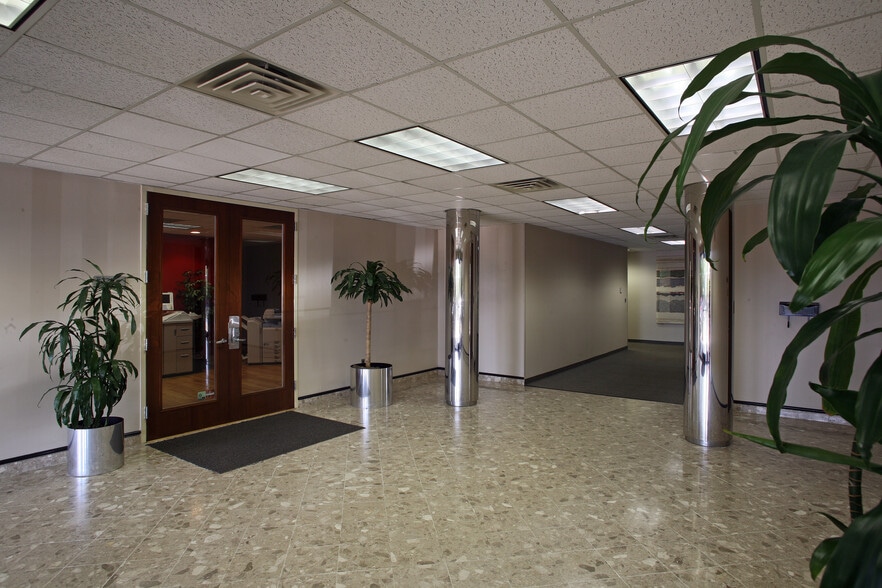 2350 Fairlane Dr, Montgomery, AL à louer - Photo intérieure - Image 3 de 3
