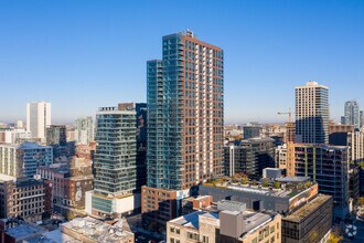 637-643 N Wells St, Chicago, IL - AÉRIEN  Vue de la carte