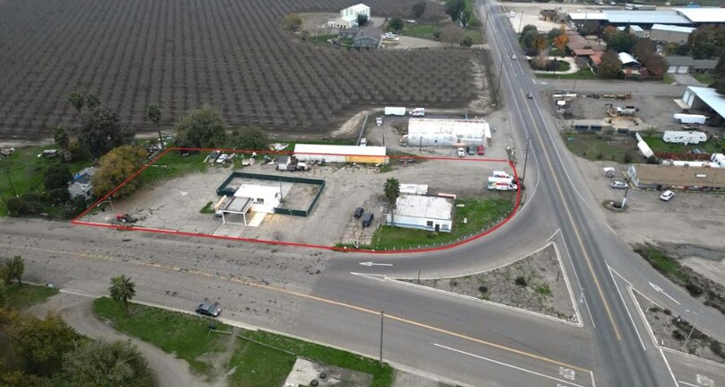 7975 Azusa Ave, Dos Palos, CA à vendre - Photo du bâtiment - Image 2 de 7