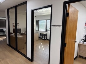 22801 Ventura Blvd, Woodland Hills, CA à louer Photo intérieure- Image 1 de 3