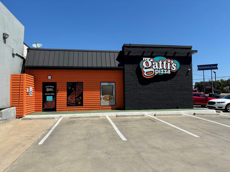 2812 Horne St, Fort Worth, TX à louer - Photo du bâtiment - Image 3 de 8