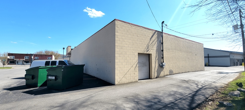 2075 N Susquehanna Trl, Selinsgrove, PA for sale - Building Photo - Image 3 of 5