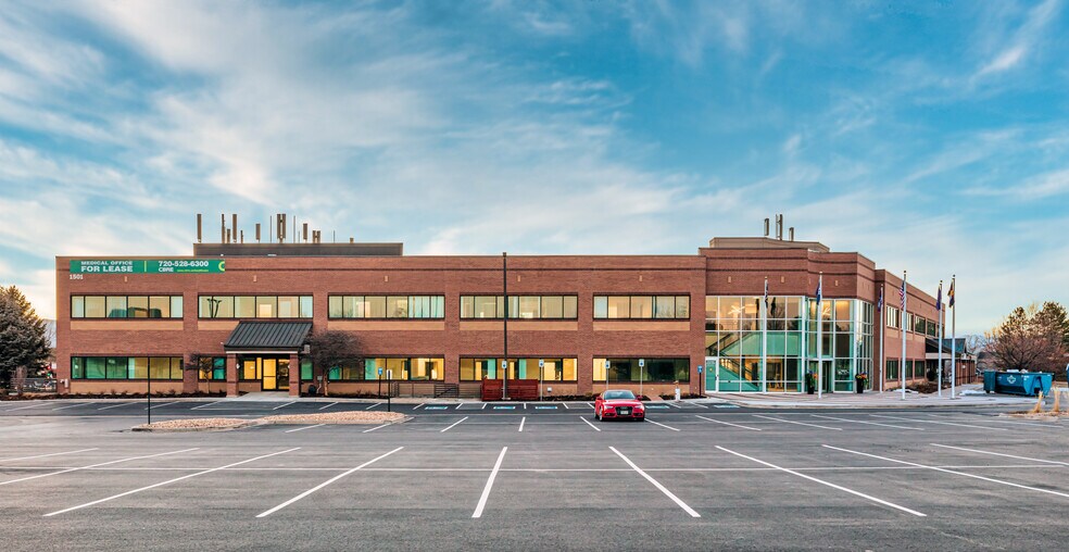 1501 W Mineral Ave, Littleton, CO à louer - Photo du bâtiment - Image 3 de 9