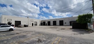 Plus de détails pour 2213 NW 26th Ave, Miami, FL - Industriel à louer