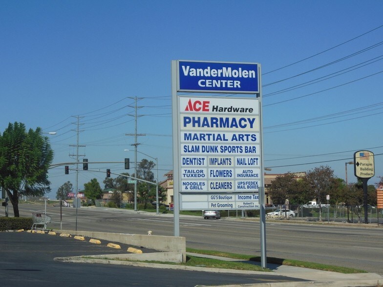 2810-2856 Hamner Ave, Norco, CA à louer - Photo du bâtiment - Image 3 de 38