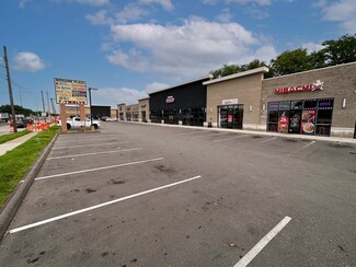 Plus de détails pour 2005-2201 E 8 Mile Rd, Warren, MI - Vente au détail à louer