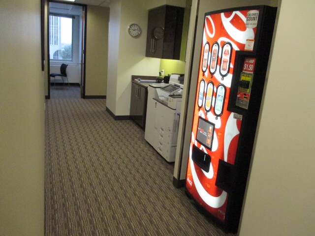 Plus de détails pour 321 S Boston Ave, Tulsa, OK - Coworking à louer