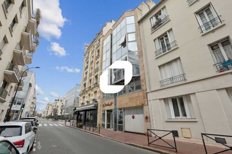 Bureau dans Levallois-Perret à louer - Photo du bâtiment - Image 2 de 16