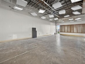 250 Avenue K SW, Winter Haven, FL for lease Interior Photo- Image 2 of 4