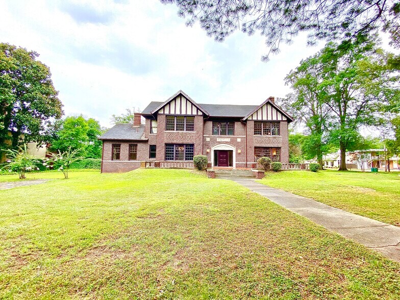 219 N Broadway St, Tupelo, MS à louer - Photo du bâtiment - Image 3 de 34