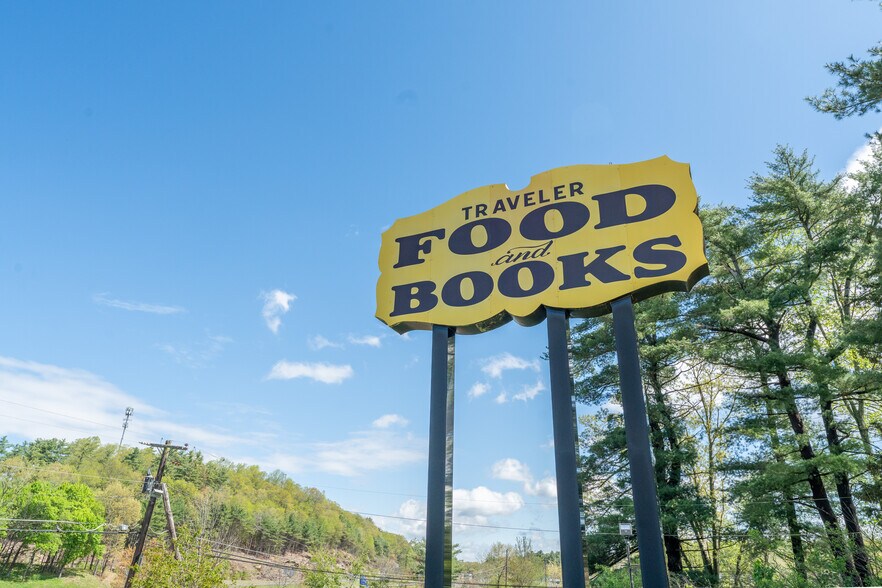 1257 Buckley Hwy, Union, CT à vendre - Photo du bâtiment - Image 2 de 30