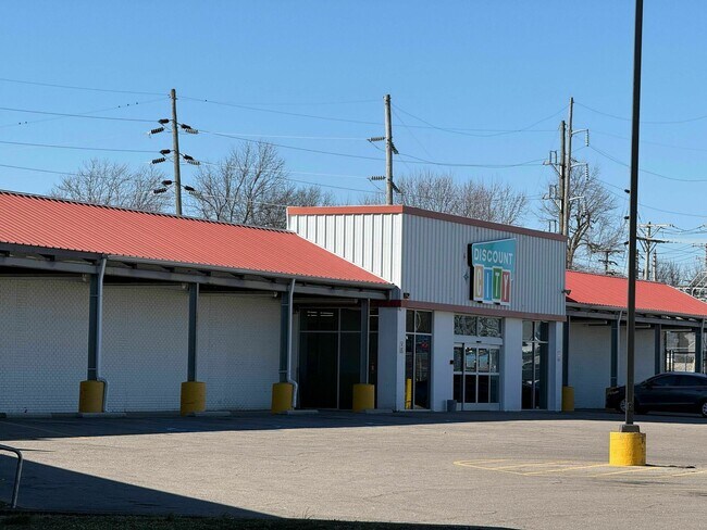More details for 689-699 S Monroe St, Lebanon, MO - Retail for Sale
