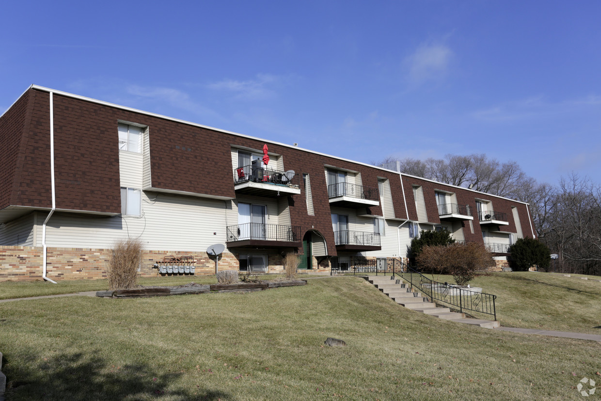 6516 University St N, Peoria, IL à vendre Photo du bâtiment- Image 1 de 1