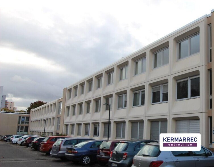 Office in Rennes for lease - Building Photo - Image 3 of 3