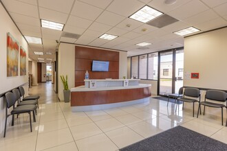 535 E Fernhurst Dr, Katy, TX for sale Interior Photo- Image 2 of 8