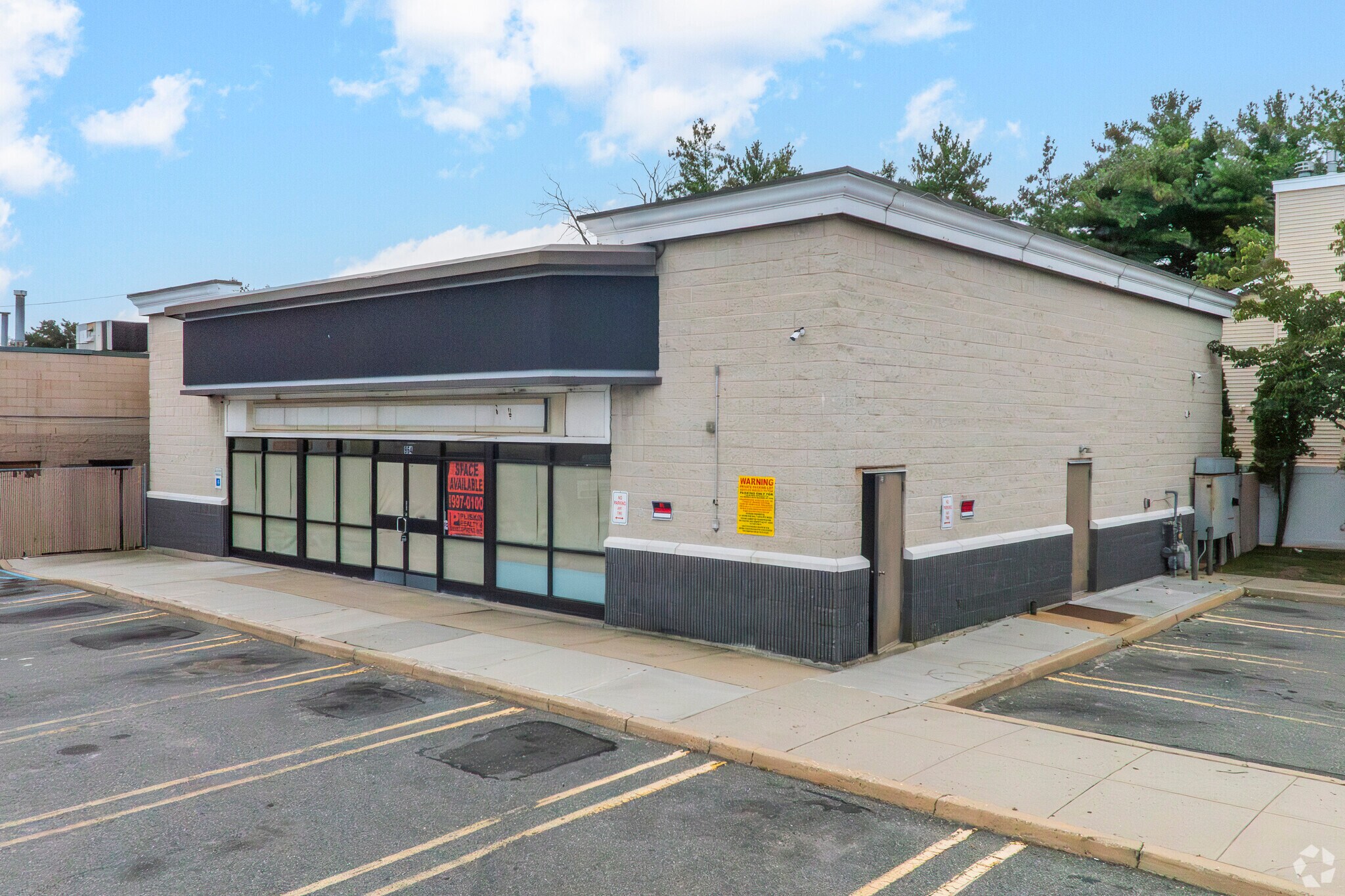 964 Merrick Rd, Baldwin, NY for sale Primary Photo- Image 1 of 5