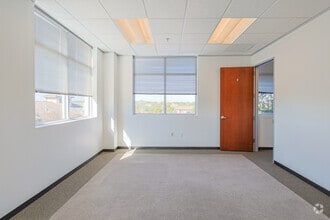 11412 Bee Caves Rd, Austin, TX for lease Interior Photo- Image 2 of 9