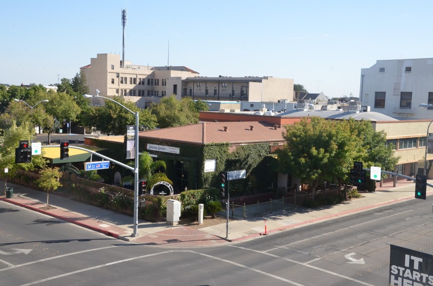 560 W 18th St, Merced, CA for lease - Building Photo - Image 3 of 11