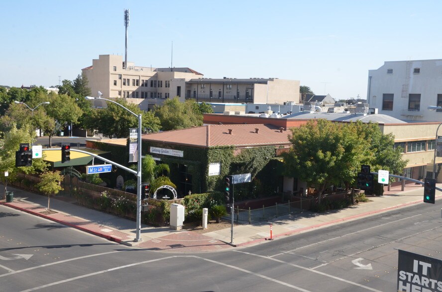 560 W 18th St, Merced, CA à louer - Photo du bâtiment - Image 3 de 11