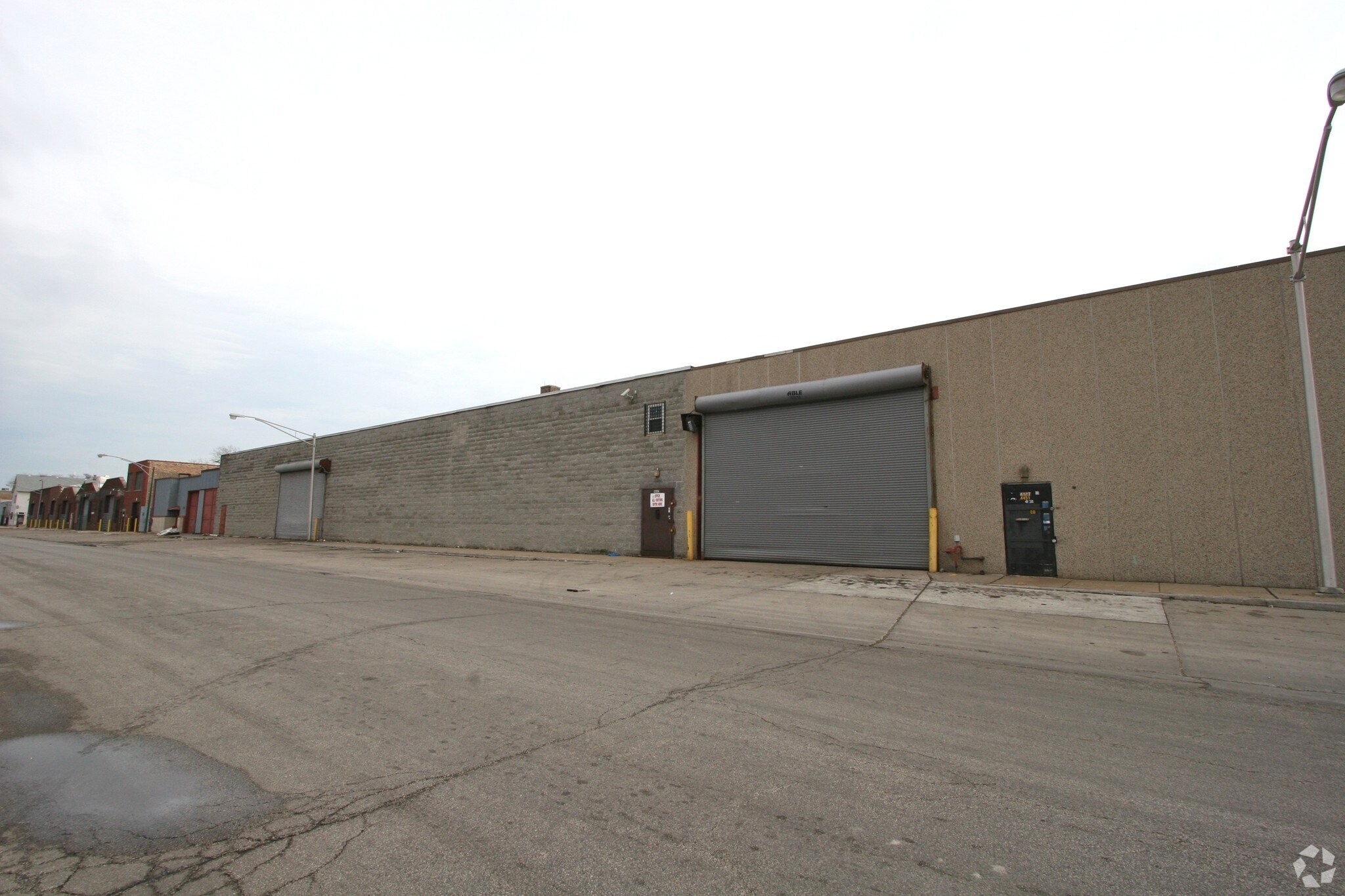 4451 W Kinzie St, Chicago, IL for lease Building Photo- Image 1 of 17