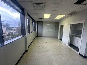 8181 N Stadium Dr, Houston, TX à louer Photo intérieure- Image 1 de 13