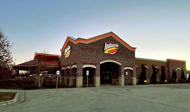 More details for 800 S Washington St, Kimberly, WI - Retail for Sale