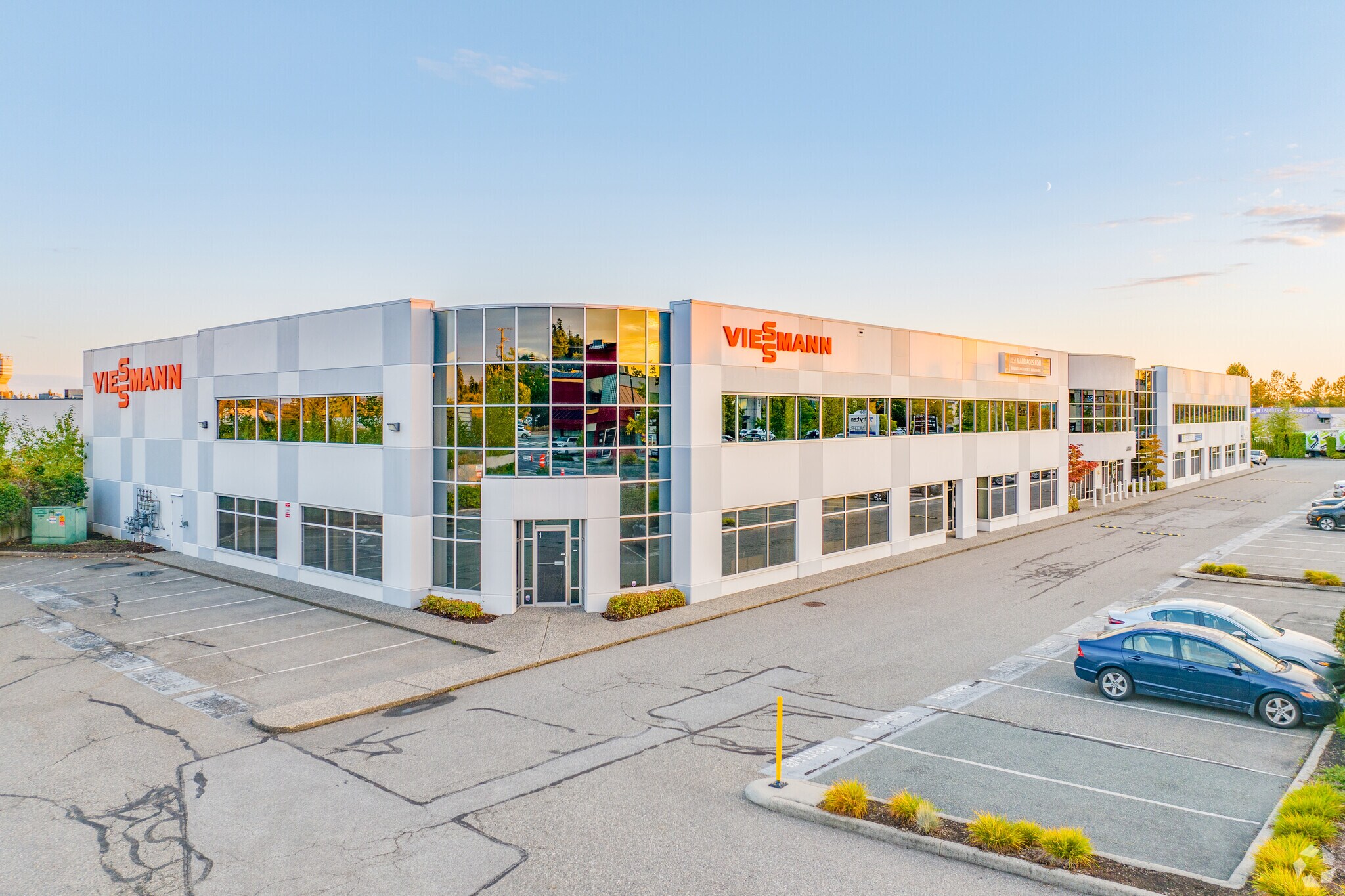 6350 204th St, Langley Twp, BC for lease Building Photo- Image 1 of 4