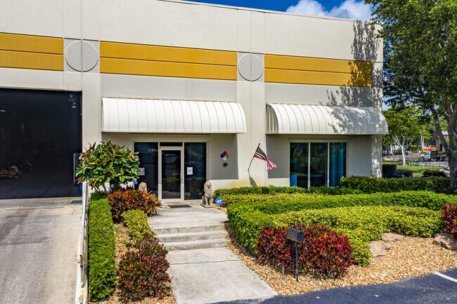 More details for 2025 NW 15th Ave, Pompano Beach, FL - Industrial for Lease
