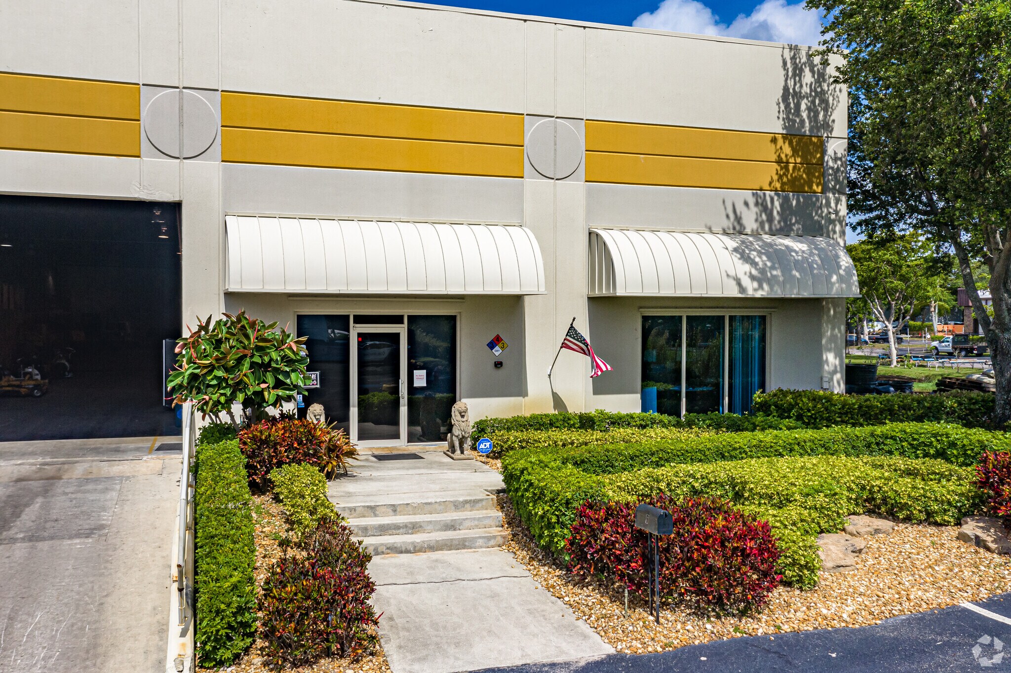 2025 NW 15th Ave, Pompano Beach, FL à louer Photo du bâtiment- Image 1 de 7