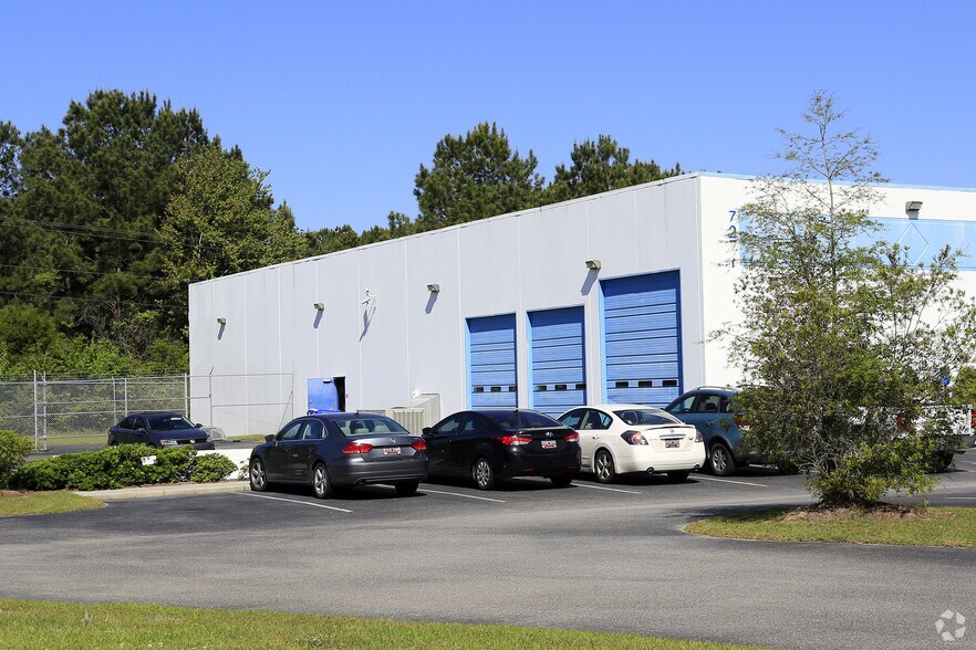 7271 Investment Dr, Charleston, SC à louer - Photo du bâtiment - Image 3 de 8