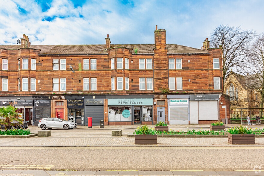 30 High St, Renfrew for lease - Building Photo - Image 2 of 2