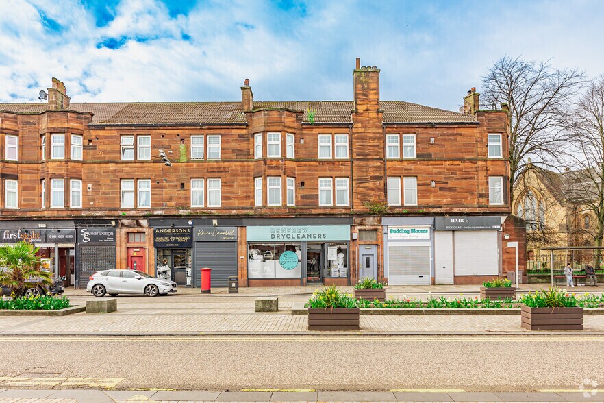 30 High St, Renfrew à louer - Photo du bâtiment - Image 2 de 2