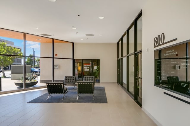 800 S Barranca Ave, Covina, CA for lease - Lobby - Image 2 of 16