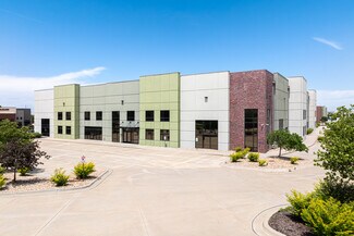 Plus de détails pour 2620 NE McBaine Dr, Lee's Summit, MO - Industriel à vendre