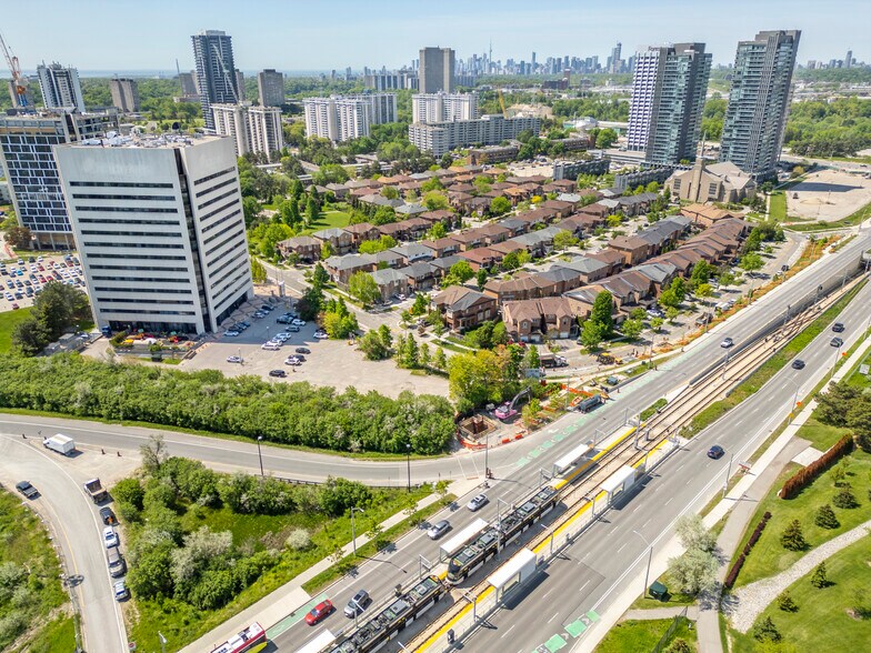 150 Ferrand Dr, Toronto, ON for lease - Building Photo - Image 3 of 17