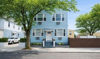 Plus de détails pour 7037 72nd Pl, Glendale, NY - Multi-résidentiel à vendre