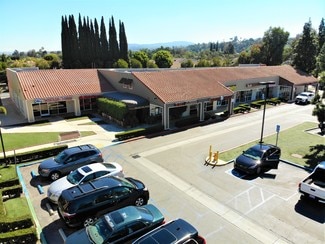 Plus de détails pour 408-444 S Lakeview Ave, Anaheim Hills, CA - Commerce de détail à louer