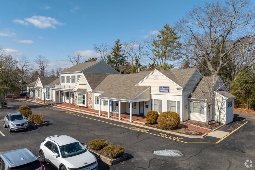 2021 New Rd, Linwood, NJ for lease - Primary Photo - Image 1 of 5