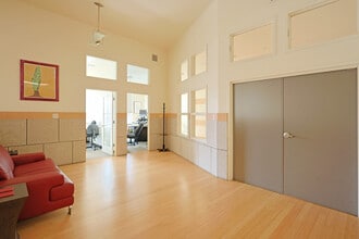 2095 Rose St, Berkeley, CA for lease Interior Photo- Image 2 of 10