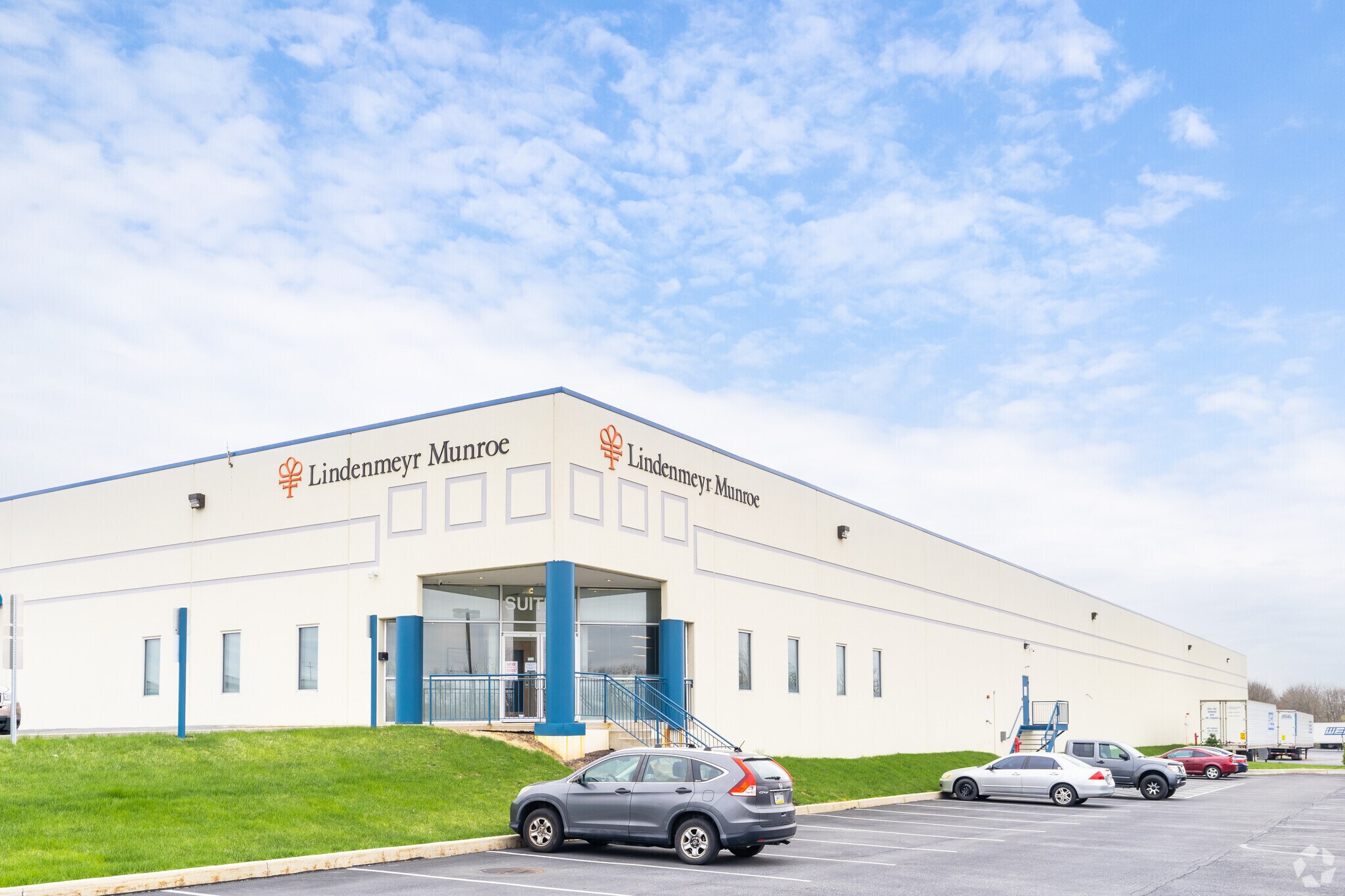 200 Cascade Dr, Allentown, PA à louer Photo principale- Image 1 de 7