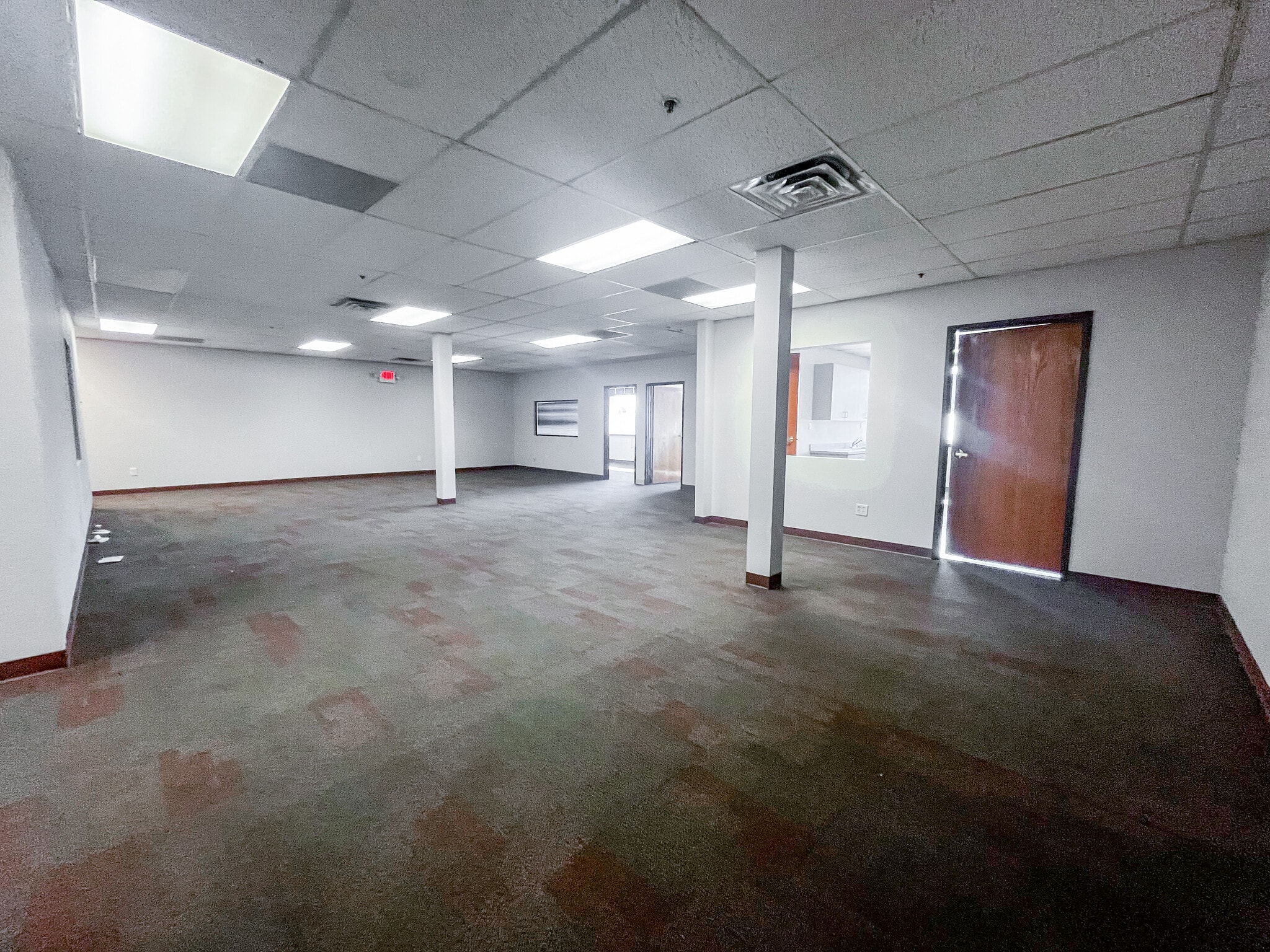 2755-2795 E Desert Inn Rd, Las Vegas, NV à louer Photo intérieure- Image 1 de 8