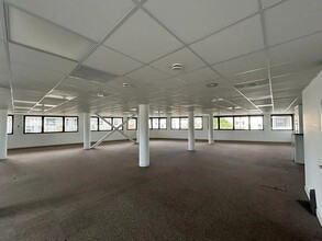 Office in Marseille for lease Interior Photo- Image 1 of 5