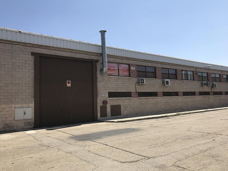 Calle Sifón, 7, San Agustín del Guadalix, Madrid à louer - Photo du bâtiment - Image 2 de 4