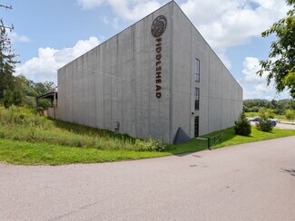 Plus de détails pour 701 Old Fanning Bridge Rd, Fletcher, NC - Spécialité à vendre